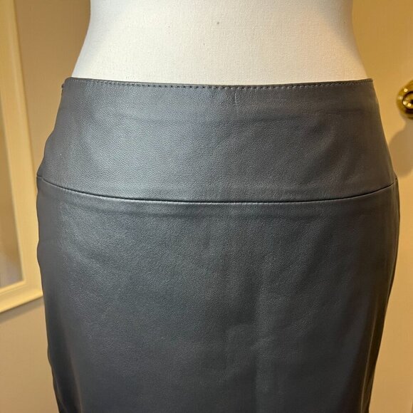 NWT Mardini Gray Leather Pencil Skirt, SIze 8 - Picture 2 of 16